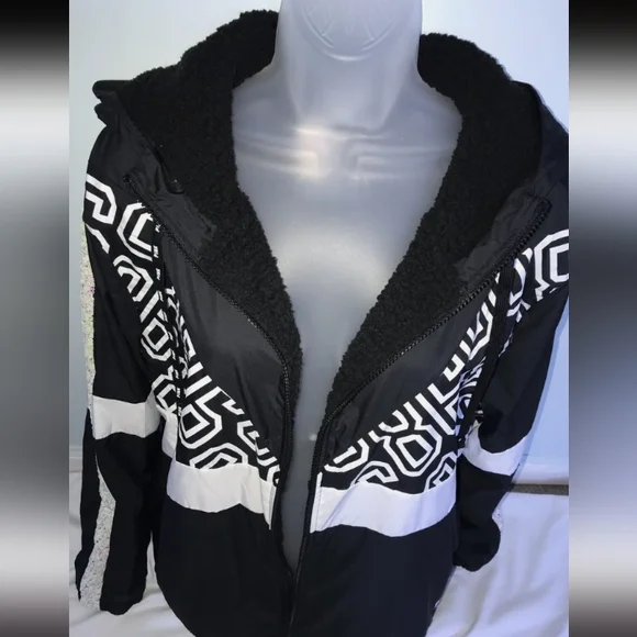 M/L Pink Victoria's Secret Windbreaker Black & White Anorak Jacket Coat - Picture 8 of 12